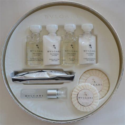 bvlgari white tea gift set.